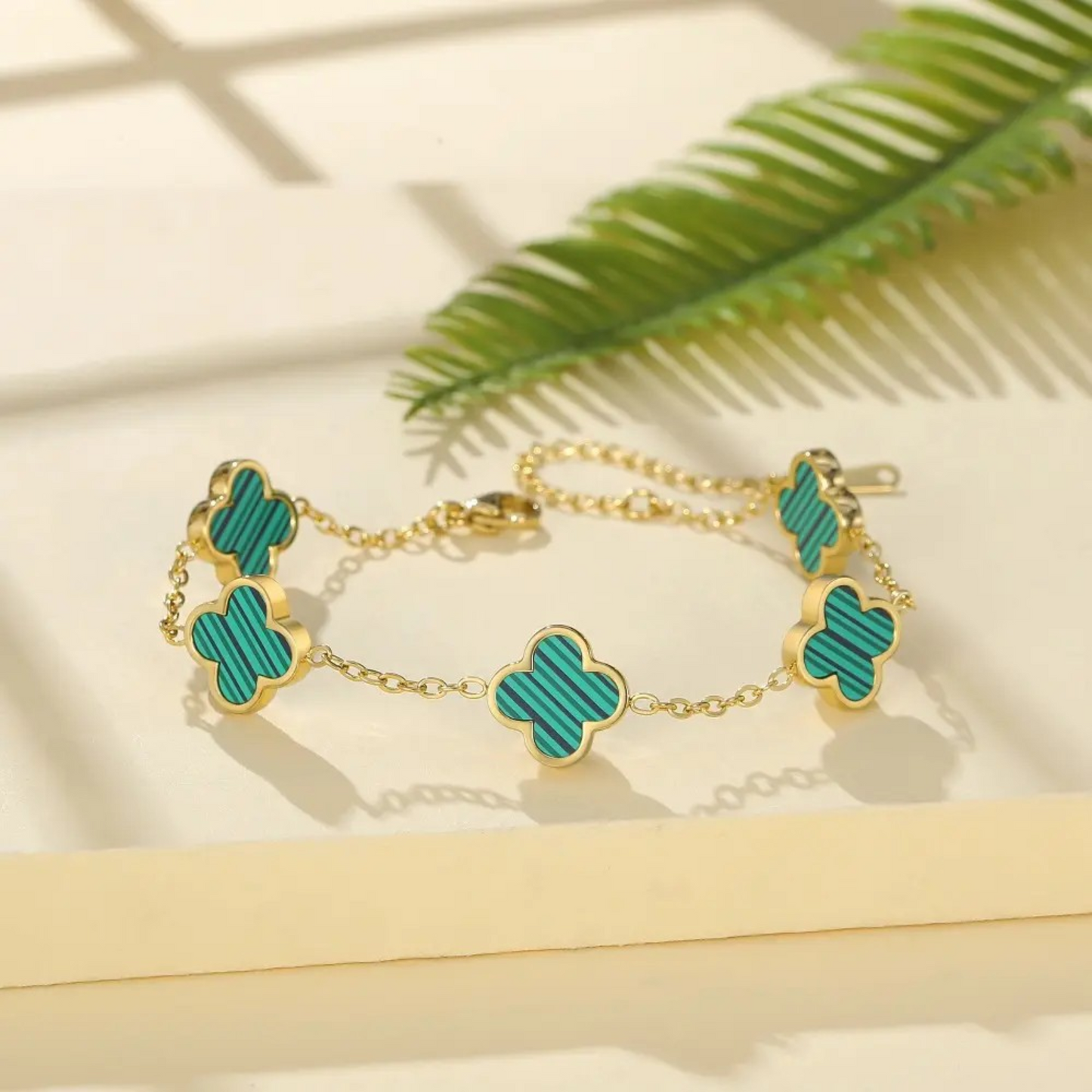 Clover Green Armband