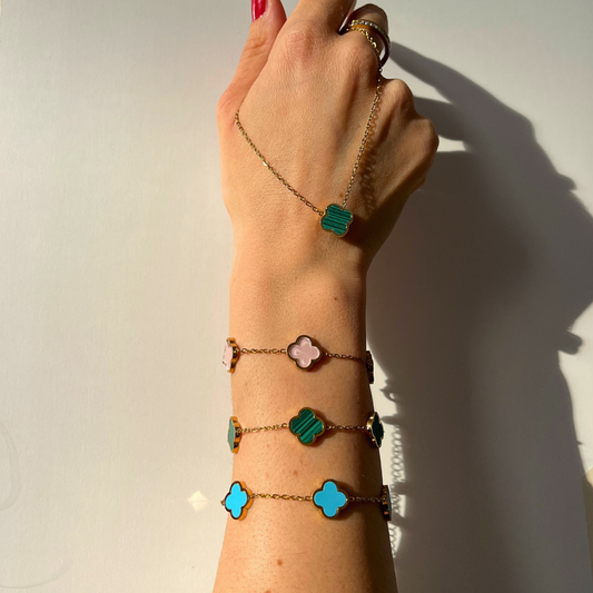 Clover Ice Blue Armband