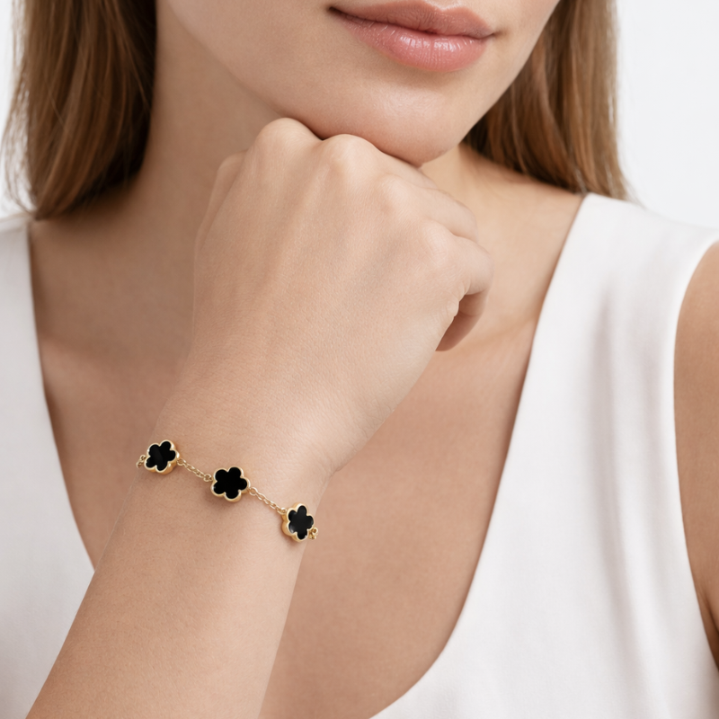 Clover Black Armband